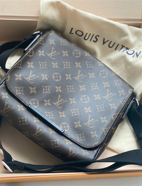 louis vuitton listonoszka|louis vuitton online shopping.